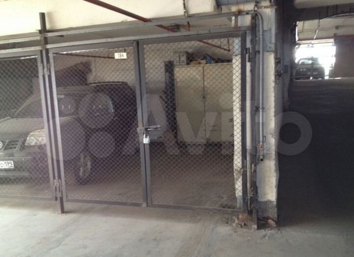 Машиноместо, 14 м²