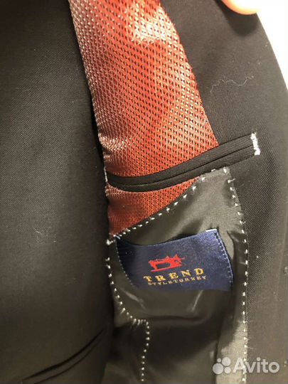 Новый костюм- тройка для мальчика