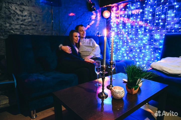 Романтическое свидание в центре города «кинокафе