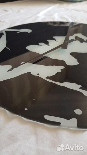 Часы настенные Elvis Presley