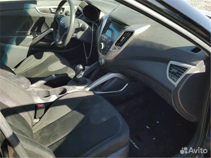 Разбор на запчасти Hyundai Veloster 2011