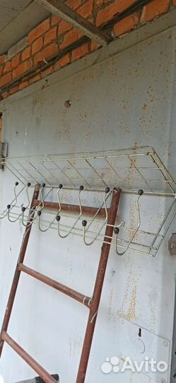 Вешалка для вещей