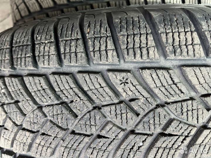 Goodyear UltraGrip Ice SUV Gen-1 225/65 R17 102T