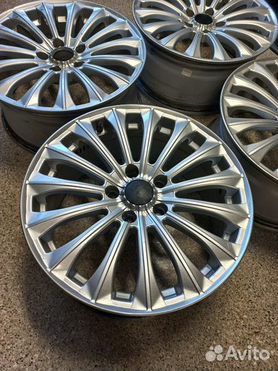 Диски R17 5*114,3 цо67.1 ET40