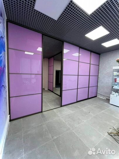 Раздвижная перегородка с матовым стеклом