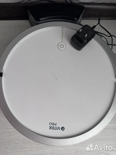 Робот пылесос моющий Vitek