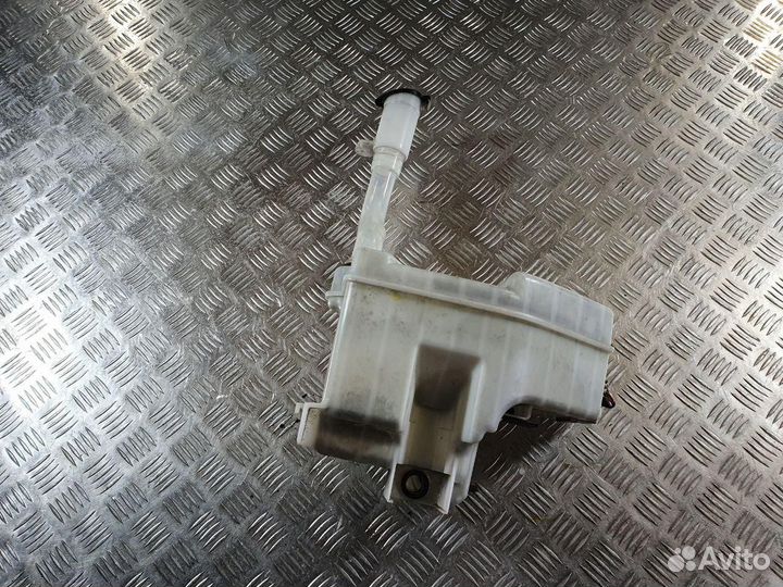 Бачок омывателя Lexus LS 4 рест. 2010 060851233