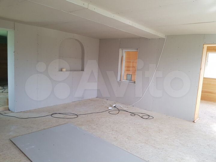 Дом 100 м² на участке 16,9 сот.