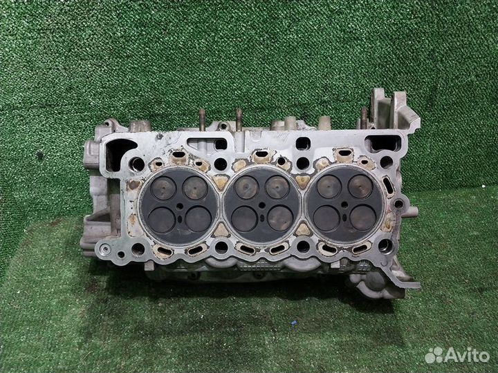 Головка блока цилиндров правая Land Rover