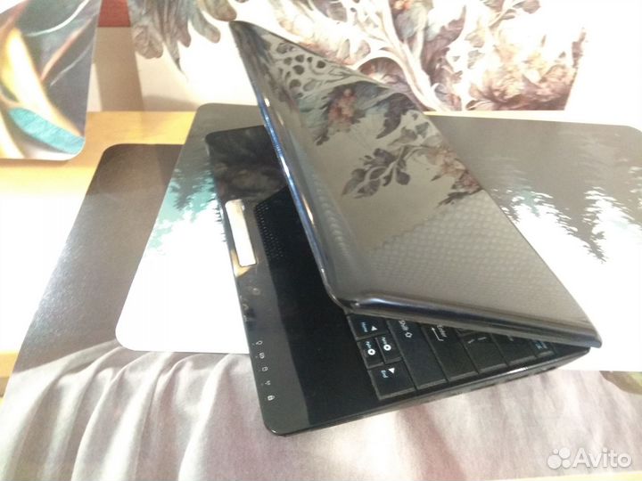 Нетбук Asus