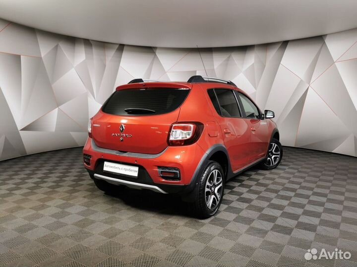 Renault Sandero 1.6 AT, 2016, 141 258 км