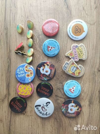 Набор значков 21 штука