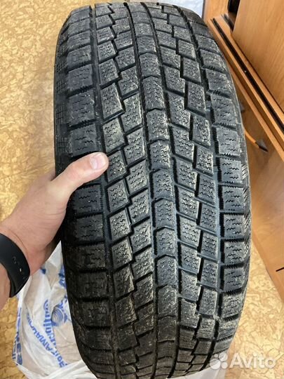 Hankook Nordik IS RW08 225/60 R17