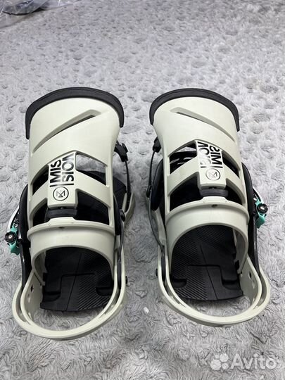 Крепления для сноуборда M Burton Mission