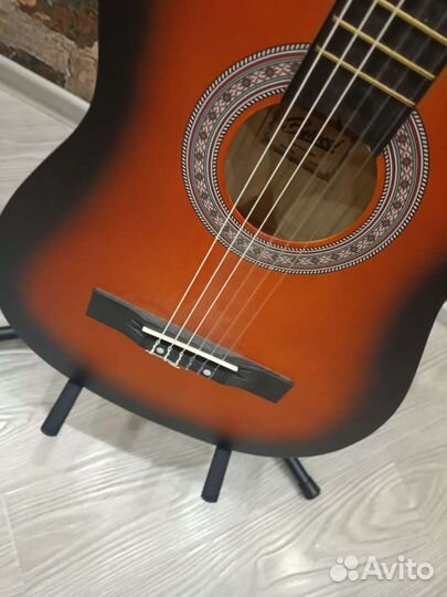 Акустическая гитара