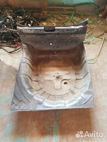 Панель задняя (тизик запаски) Kia Spectra 2006