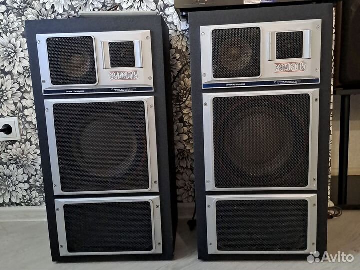 Акустические колонки большие