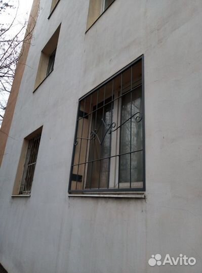 Решетки металлические на балконы и окна