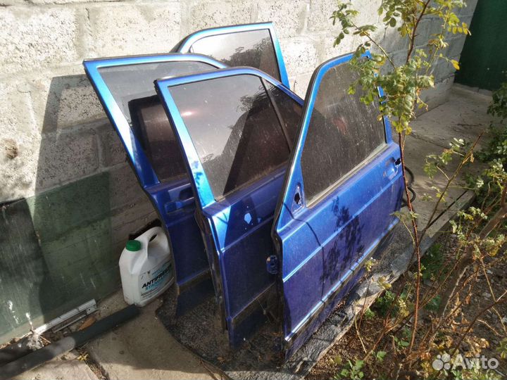 Двери mercedes 190