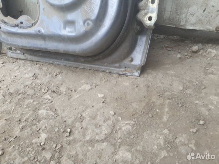 Дверь задняя левая Kia Sorento BL D4CB 2003