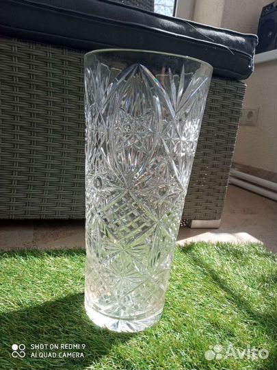 Большая хрустальная ваза