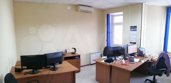 Продам офисное помещение, 327.9 м²