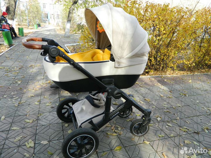 Коляска 2 в 1 luxmom