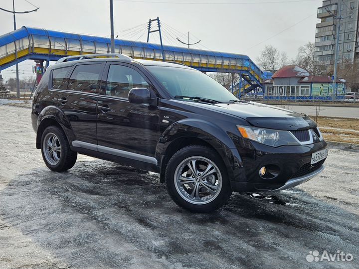 Mitsubishi Outlander 3.0 AT, 2008, 280 000 км