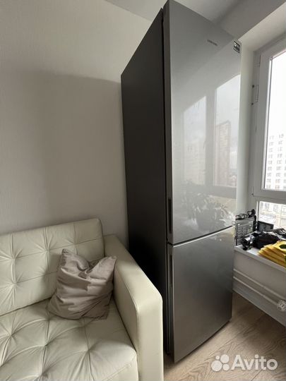 Холодильник Samsung RB37J5000SA