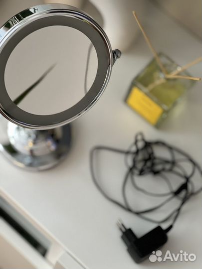 Косметическое зеркало Babyliss 8435 E