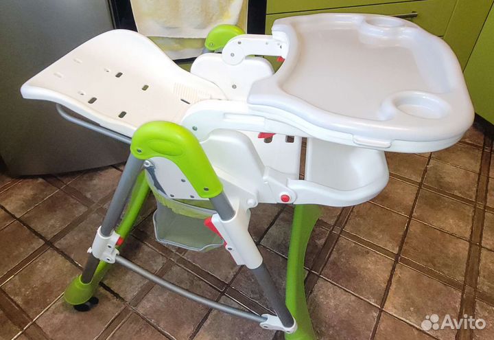 Стульчик для кормления Caretero Bistro