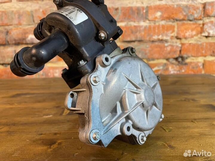 Помпа Bmw 3 E90 N46B20 VA2.0 2009 Rest