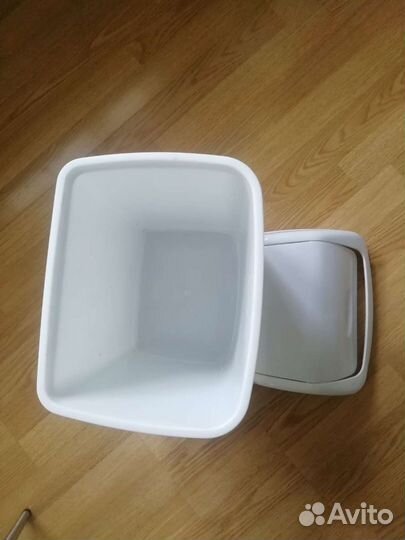 Ведро пластиковое с крышкой 30 литров