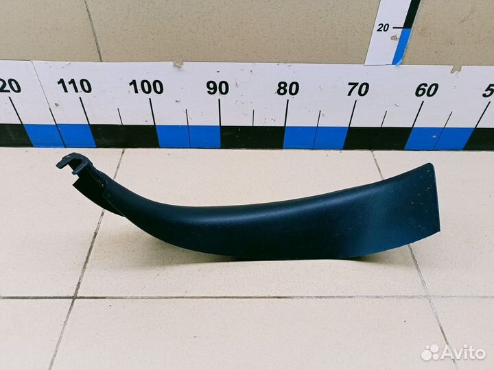 Обшивка двери багажника RAV 4 2013