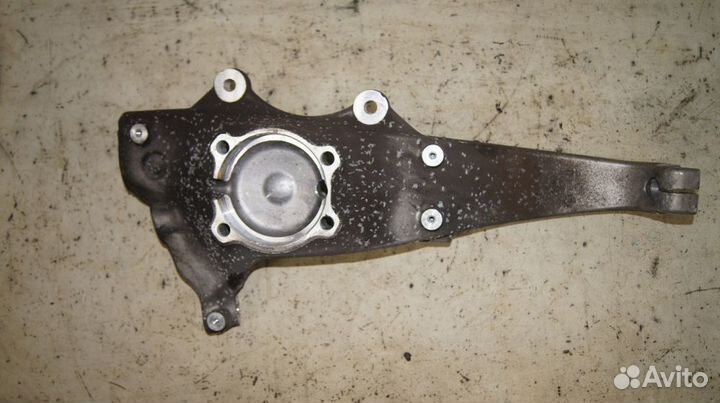 Цапфа FR BMW 520i F11