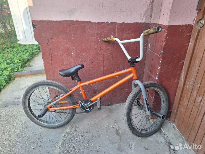 Трюковой велосипед бмх