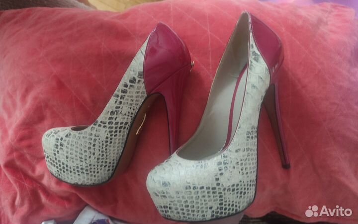 Платье свадебное, туфли и др