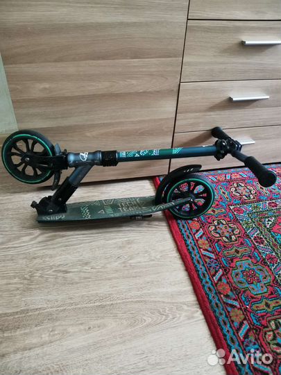 Продам детский самокат