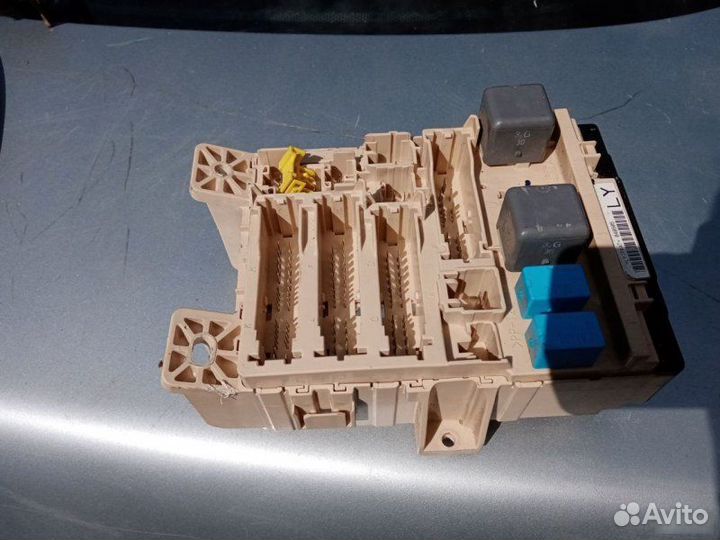 Блок предохранителей Lexus Rx300