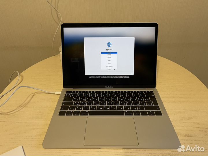 Apple MacBook Air 13-inch