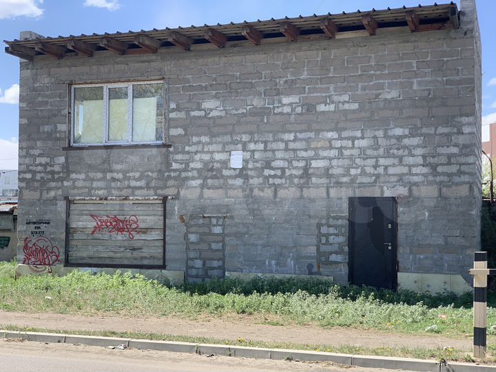 Гараж, > 30 м²