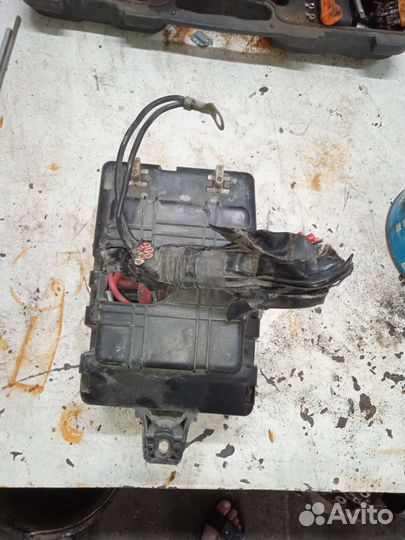 Блок предохранителей Ford mondeo II форд мондео 2