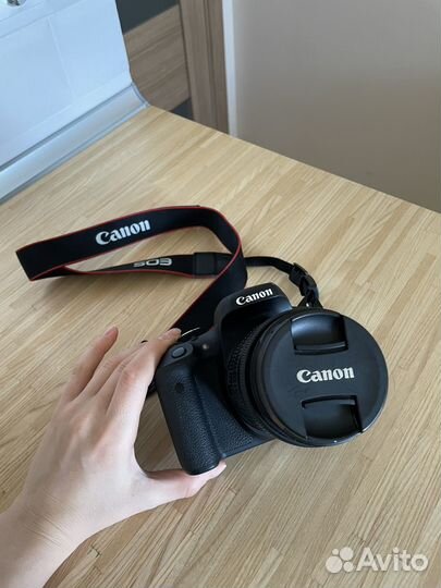 Фотоаппарат Canon EOS 750D