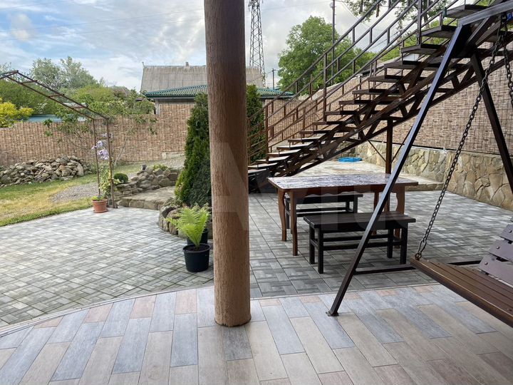 Дом 240 м² на участке 6 га