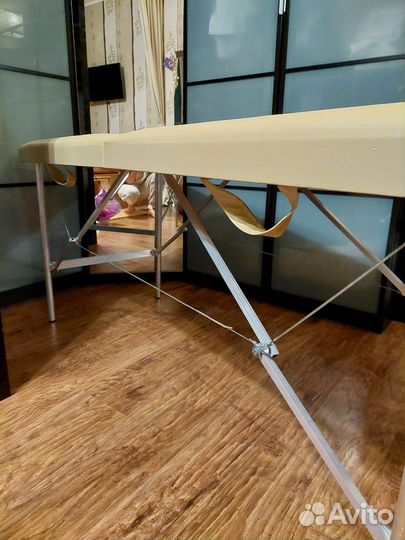 Стол для наращивания ресниц