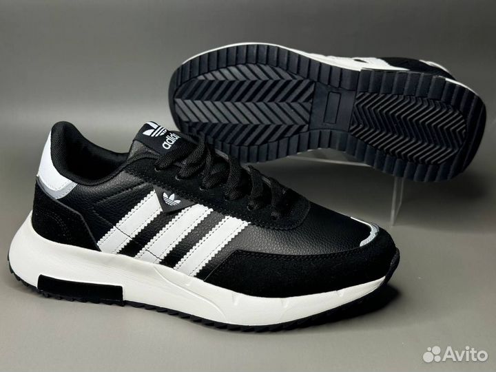 Кроссовки осенние мужские Adidas 44 размер 28 см