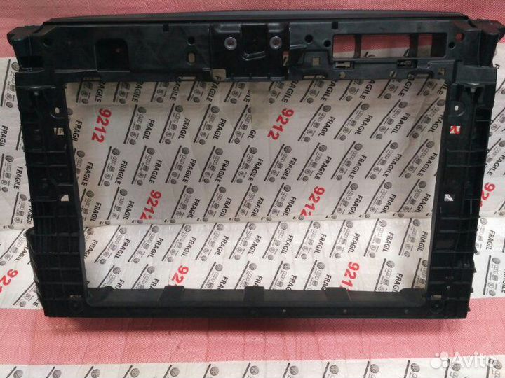 Передняя панель телевизор Skoda Rapid 2020+