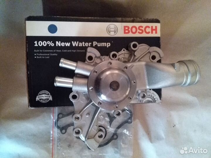 Помпа (водяной насос) Ford Taurus 3.8L 2 разных