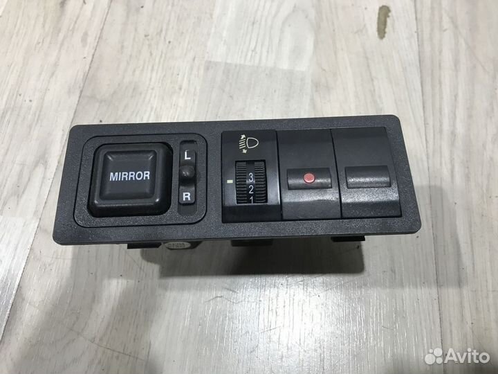 Джойстик Блок управления зеркалами Geely MK cross