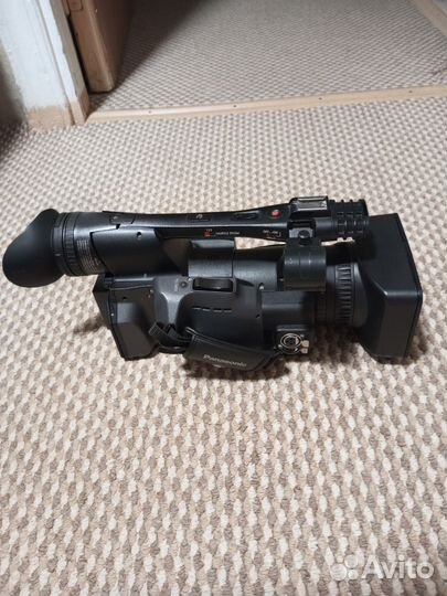 Видеокамера Panasonic HMC154 full hd